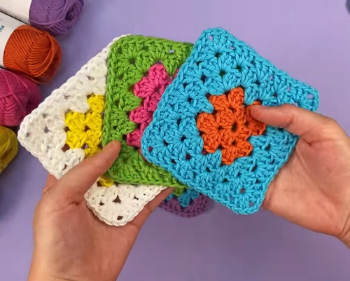 Crochet Granny Squares with Flowers 2