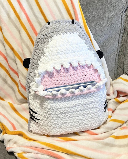 Easy and Cute Unique Shark Crochet Patterns 4