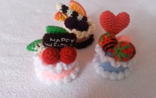 DIY Crochet Cake 10