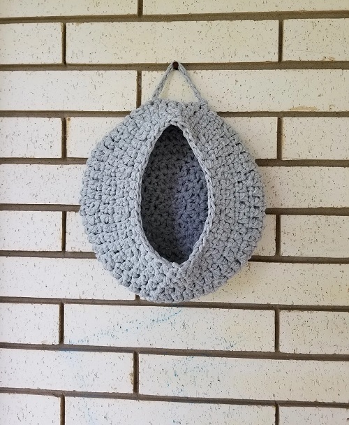 Helpful Hanging Basket