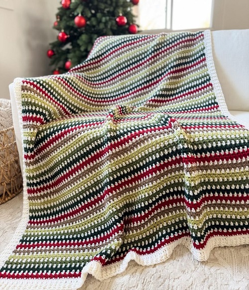 HOLIDAY WEAVE MOSS STITCH BLANKET