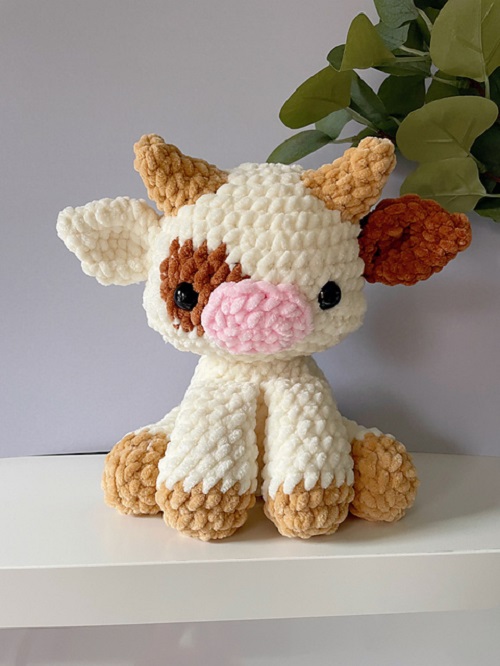 white Crochet Cows pattern
