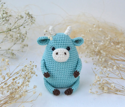 blue little Crochet Cow