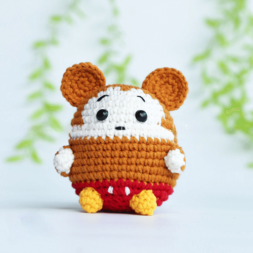 miniature chibi crocheted mickey mouse
