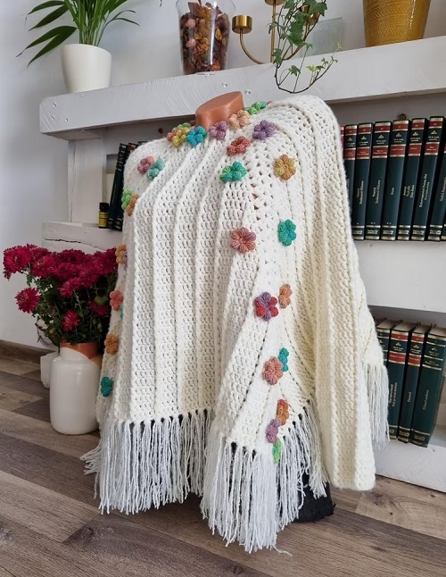 Floral crochet poncho patterns