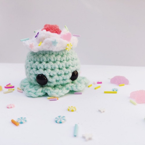 Cute and Easy Crochet Octopus 4