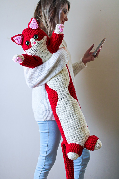 Stunning Cat Pillow Crochet Patterns