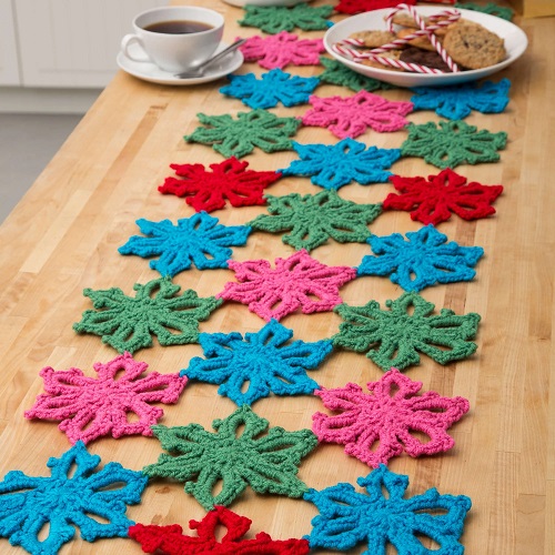 Cute and Easy Crocheted Table Runner 4