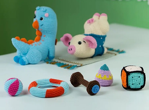 Fun Yoga Accessories to Crochet Along With Yoga Animals