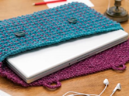 DIY‚ Crochet Laptop Cases and Sleeves 14